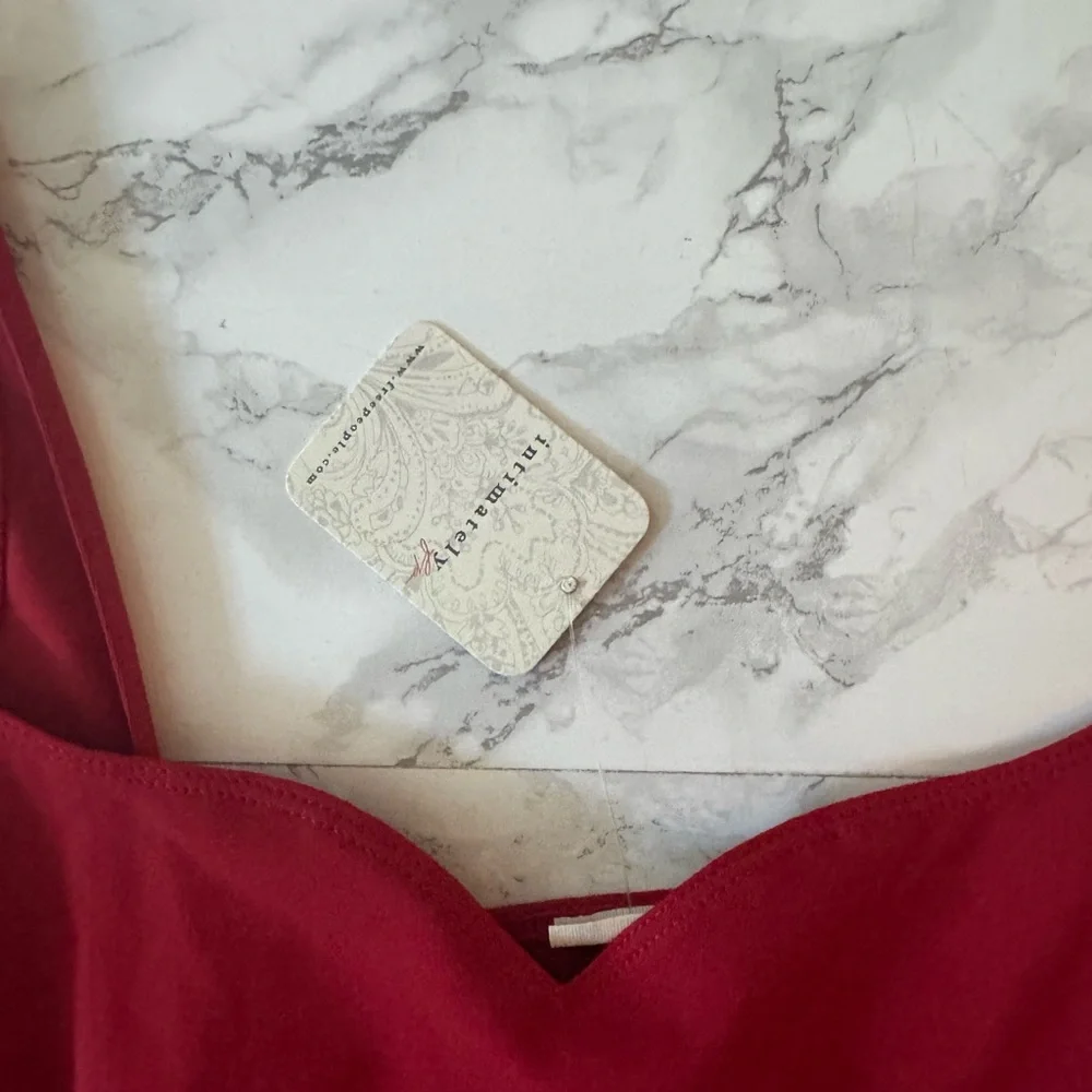 NWT Free People Somewhere Sometime Cami Tank in Salsa Size Medium Red Apple - Picture 6 of 7